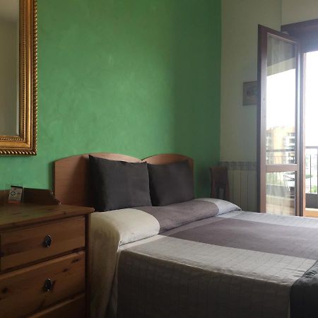 Bb Nuova Fiera Di Roma Bed & Breakfast Fiumicino Luaran gambar
