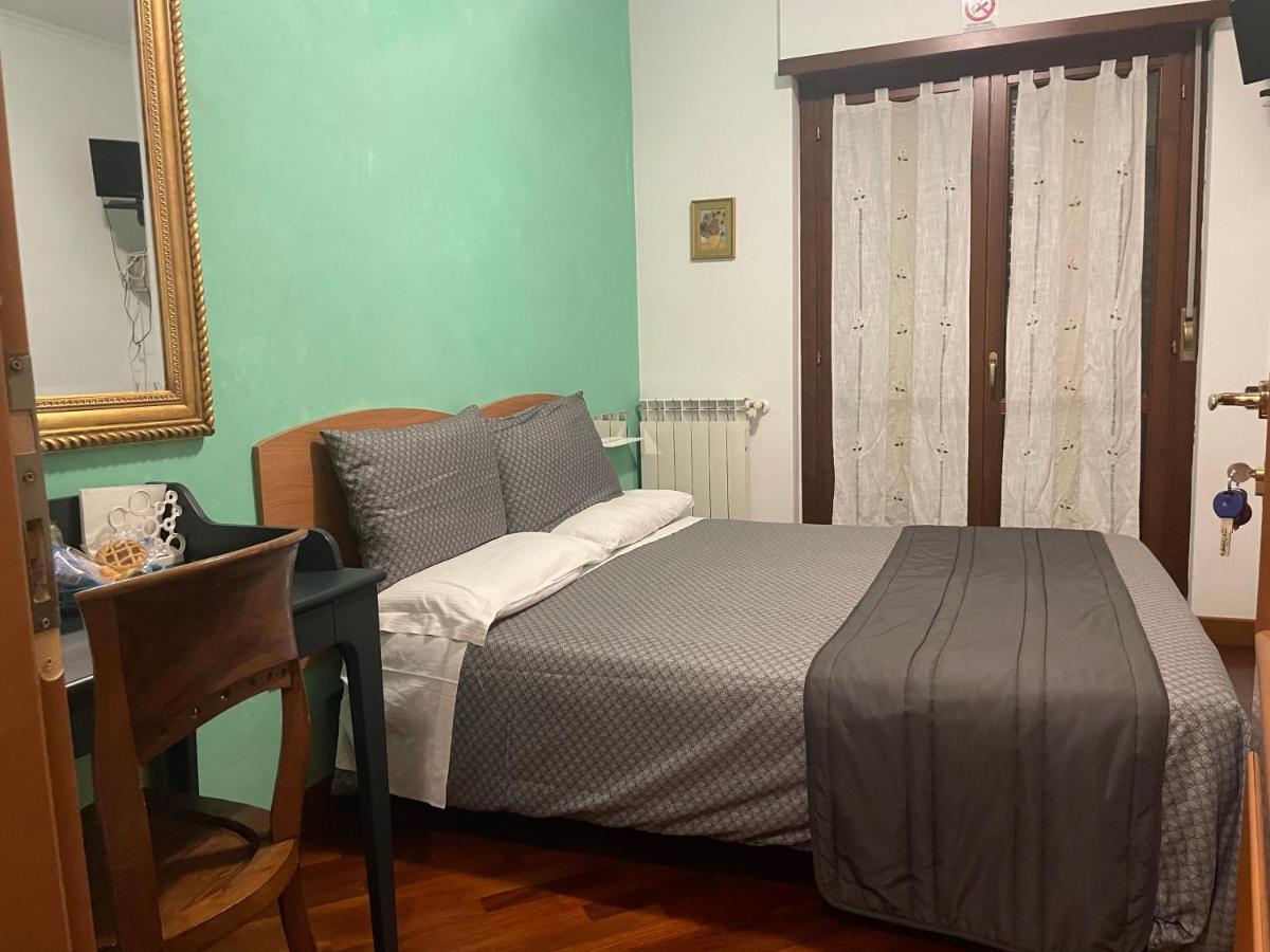 Bb Nuova Fiera Di Roma Bed & Breakfast Fiumicino Luaran gambar